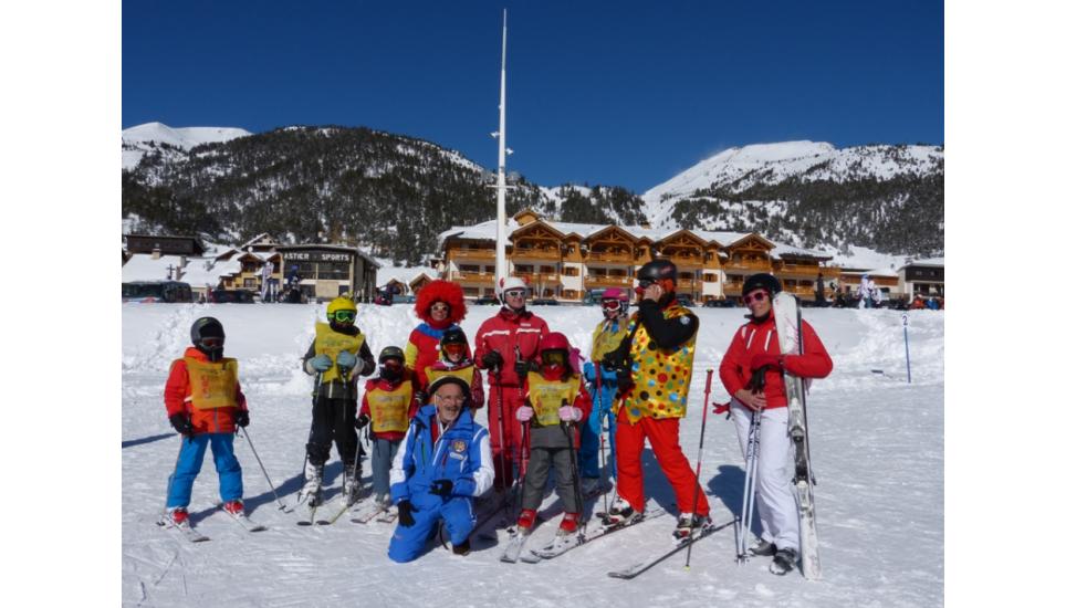 CARNEVALE AL RADUNO CLASSI DELLA SCUOLA DI SCI FITEL  A MONGINEVRO DOMENICA 8 FEBBRAIO 2015