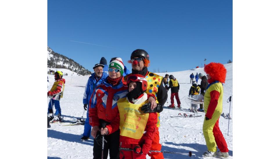 CARNEVALE AL RADUNO CLASSI DELLA SCUOLA DI SCI FITEL  A MONGINEVRO DOMENICA 8 FEBBRAIO 2015