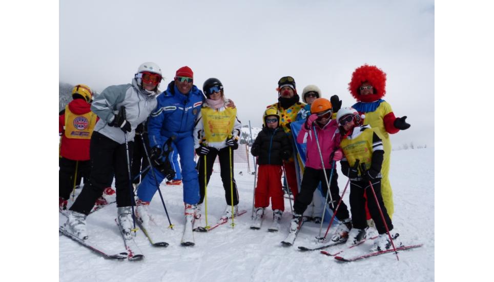 CARNEVALE AL RADUNO CLASSI DELLA SCUOLA DI SCI FITEL  A MONGINEVRO DOMENICA 15 FEBBRAIO 2015