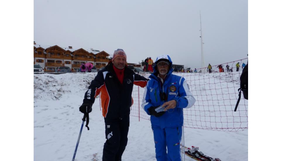 TEST DI FINE CORSI SCI SNOWBOARD A MONGINEVRO PROMOSSI DA VALANGA AZZURRA TORINO