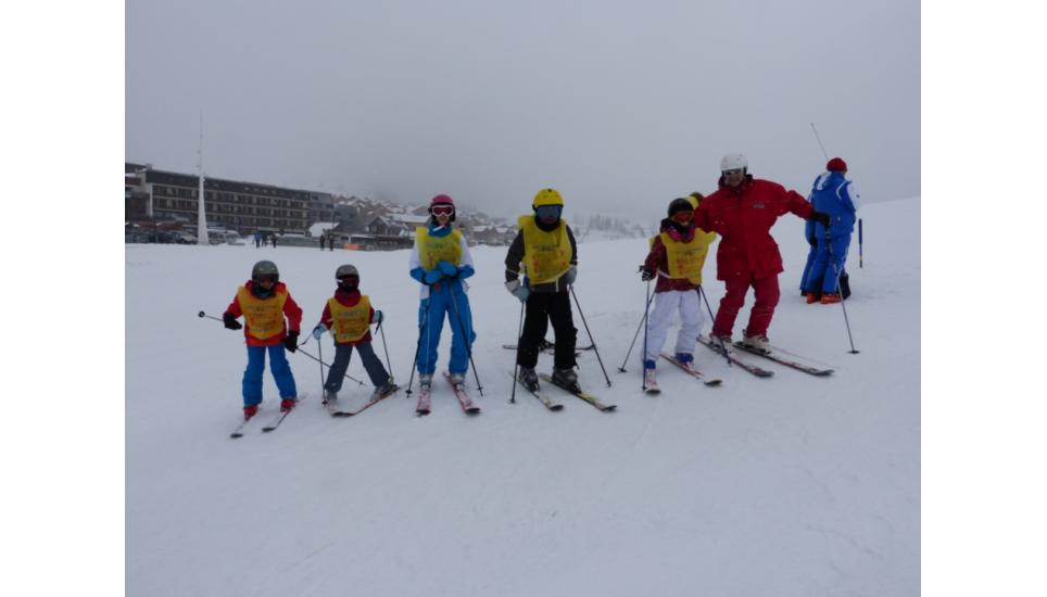 TEST DI FINE CORSI SCI SNOWBOARD A MONGINEVRO PROMOSSI DA VALANGA AZZURRA TORINO