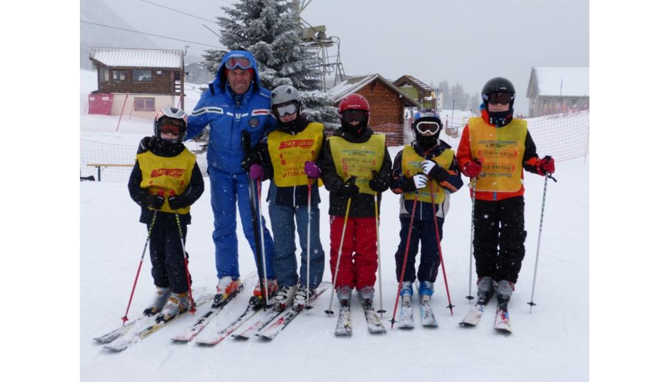 TEST DI FINE CORSI SCI SNOWBOARD A MONGINEVRO PROMOSSI DA VALANGA AZZURRA TORINO