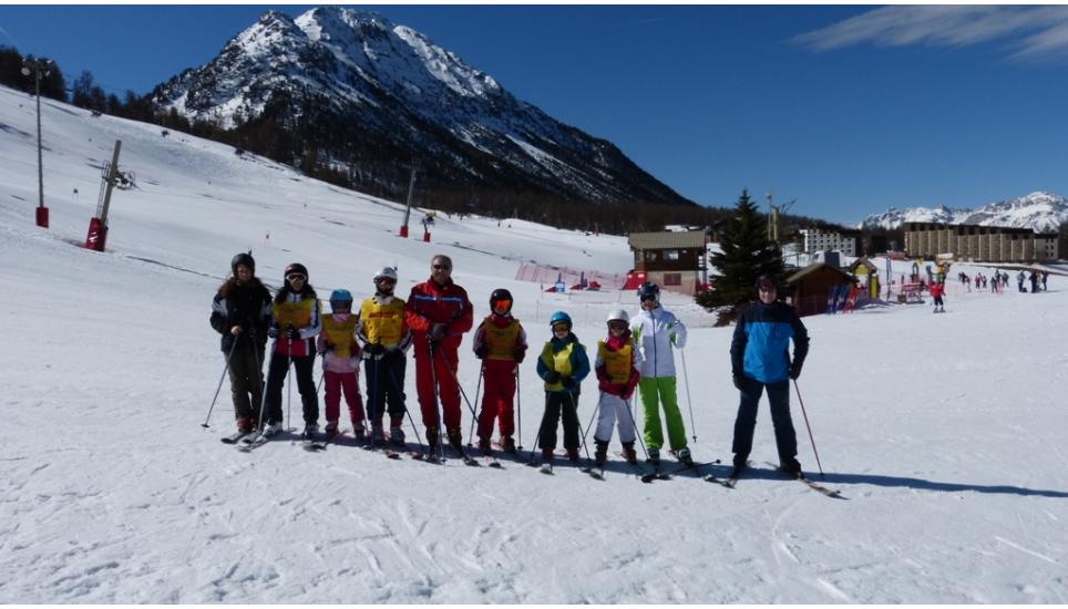 TEST DI FINE CORSI SCI SNOWBOARD A MONGINEVRO PROMOSSI DA VALANGA AZZURRA TORINO
