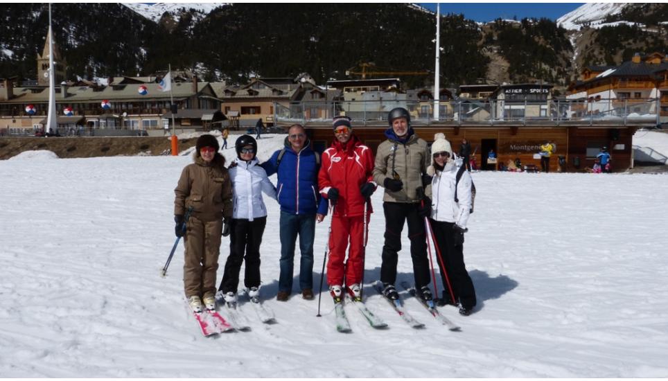 TEST DI FINE CORSI SCI SNOWBOARD A MONGINEVRO PROMOSSI DA VALANGA AZZURRA TORINO