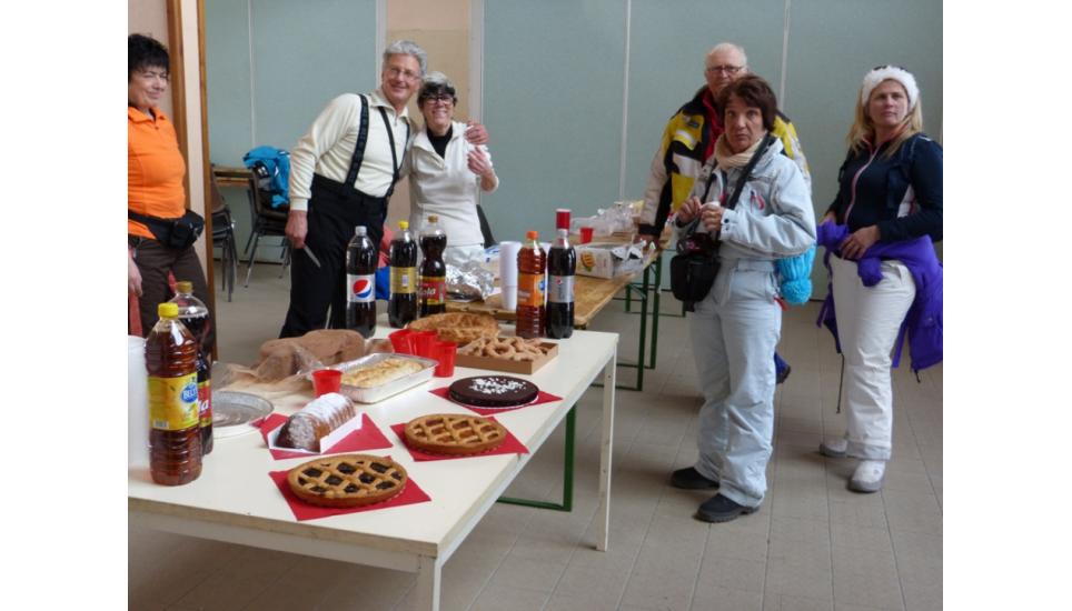 FESTA DI FINE CORSO  SCI SNOWBOARD A MONGINEVRO PROMOSSI DA VALANGA AZZURRA TORINO
