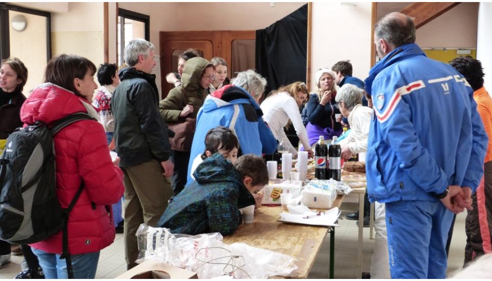 FESTA DI FINE CORSO  SCI SNOWBOARD A MONGINEVRO PROMOSSI DA VALANGA AZZURRA TORINO